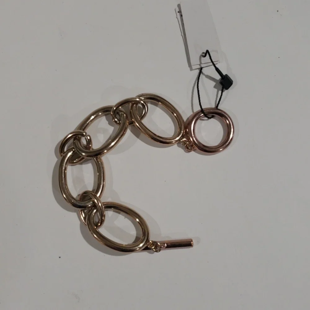 White House Black Market Chunky Hoop Bracelet Gold Womens Fashion Jewelry